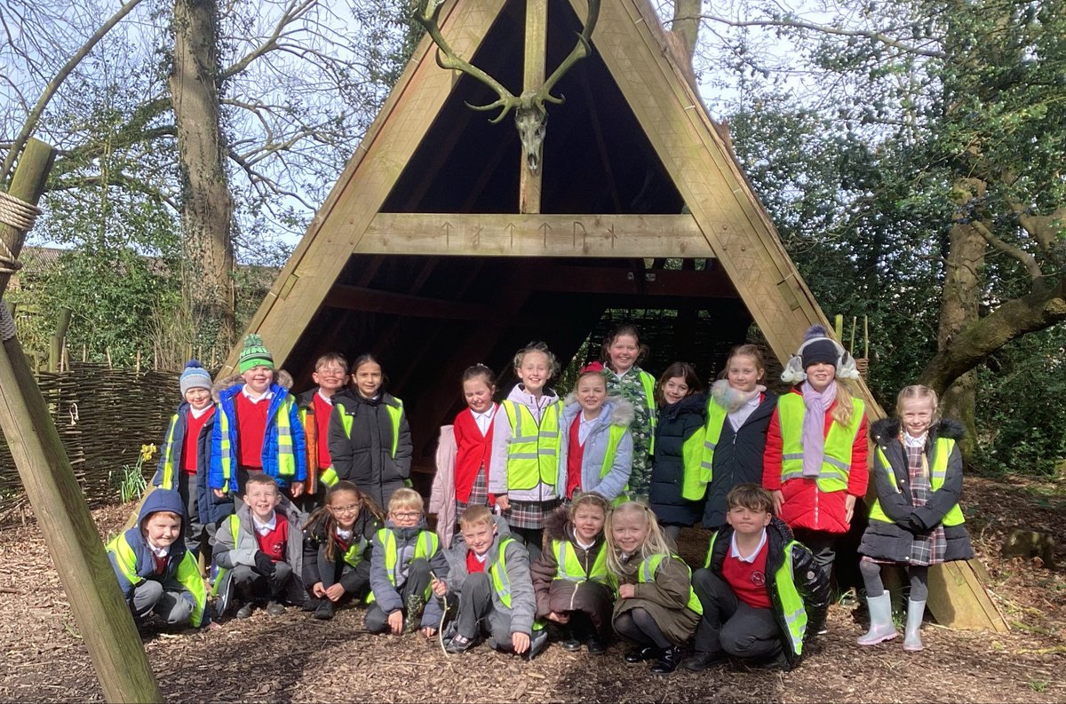 AshurstPrimary's tweet photo. What an incredible day Year 3 have had at Tatton Park, experiencing the life of a Stone Age person. We have loved putting our learning into action, from making sparks with flints, digging with animal bones and making shelters with animal skins. We have had the best day😀⭐️ https://t.co/ex9cRfab7I