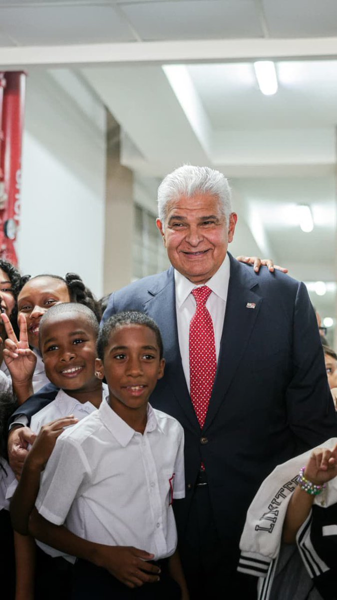 Ministerio de Educación de Panamá tweet media