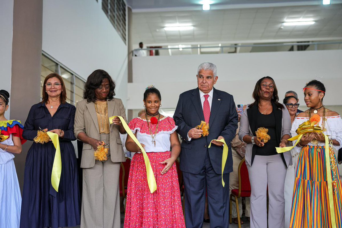 Ministerio de Educación de Panamá tweet media