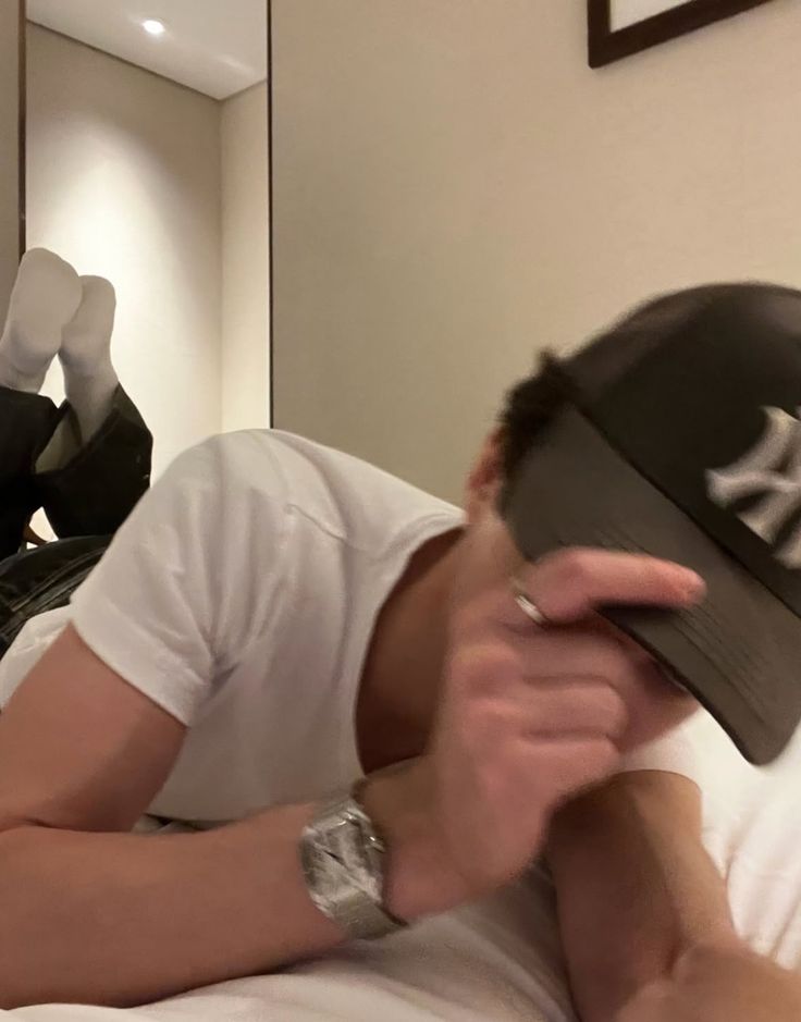 shane's priv tweet media