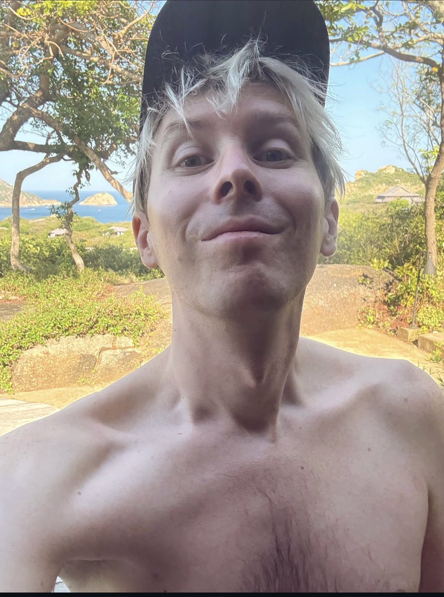 gabs 🫧 tweet media