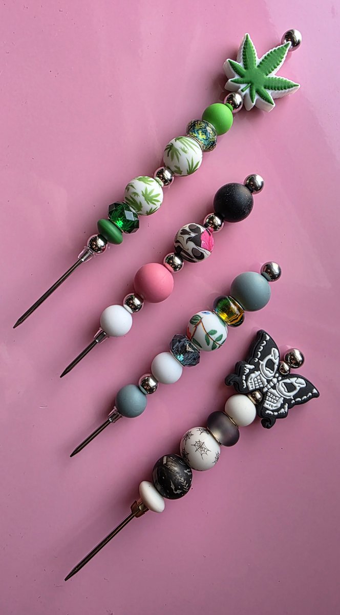 PokedByHer's tweet photo. *Handmade
*Custom Designs
*Durable + Functional
*Unique Charms
*Stainless Steel
Starting at $15.00 and Up - Plus shipping
Custom Orders Available
Bundle Deals
#420Lifestyle #StonerChic #WeedAccessories #CannabisCommunity #StonerLife #420Friendly
#HighVibesOnly #SmokeSession https://t.co/rRINa4N7XG