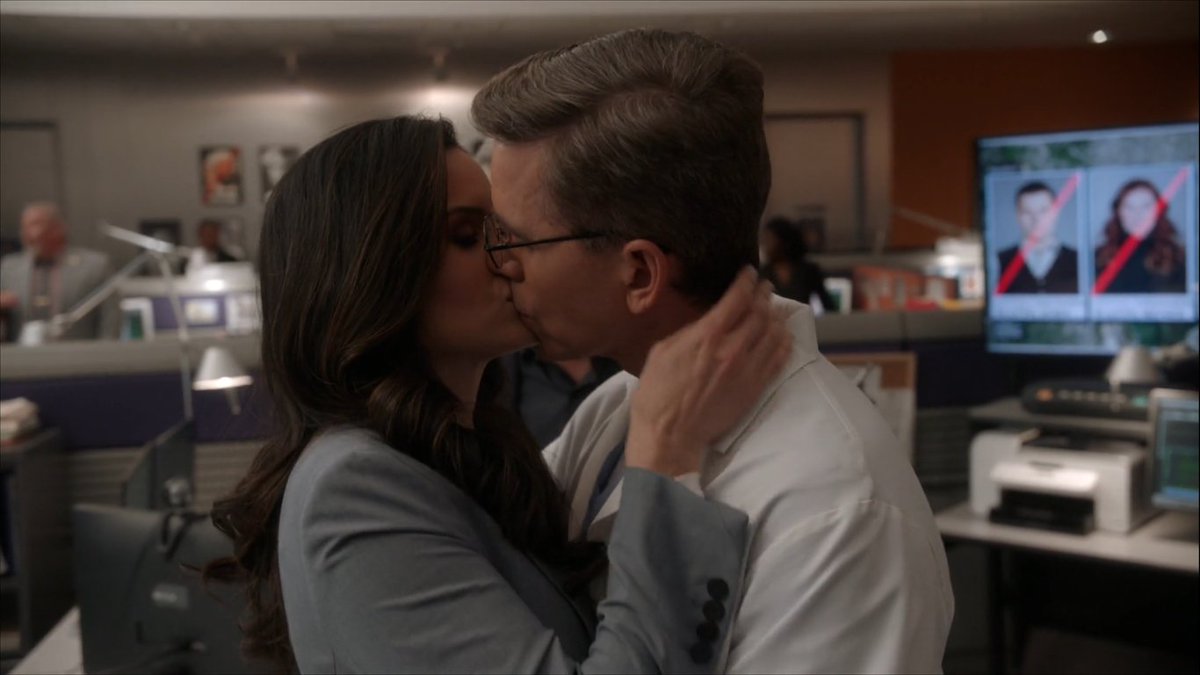 knightspalmer's tweet photo. jess/jimmy/parker                katrina/brian/gary 
#ncis https://t.co/ZShGVKnVfx
