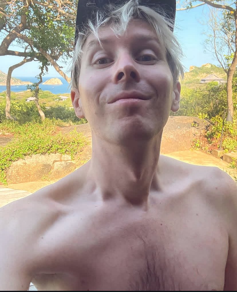 isa (*´ω`*) tweet media