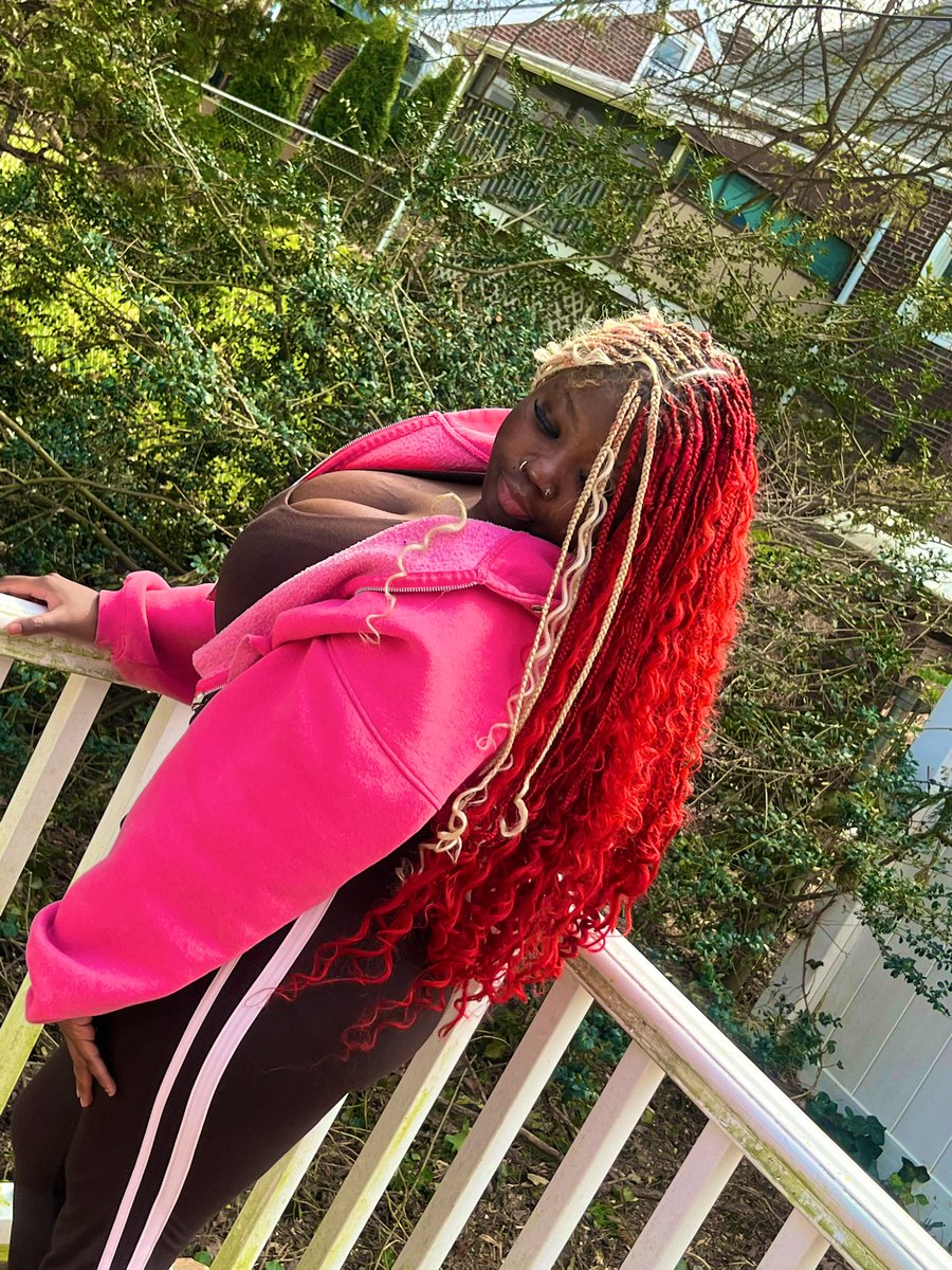 Nicki tweet media