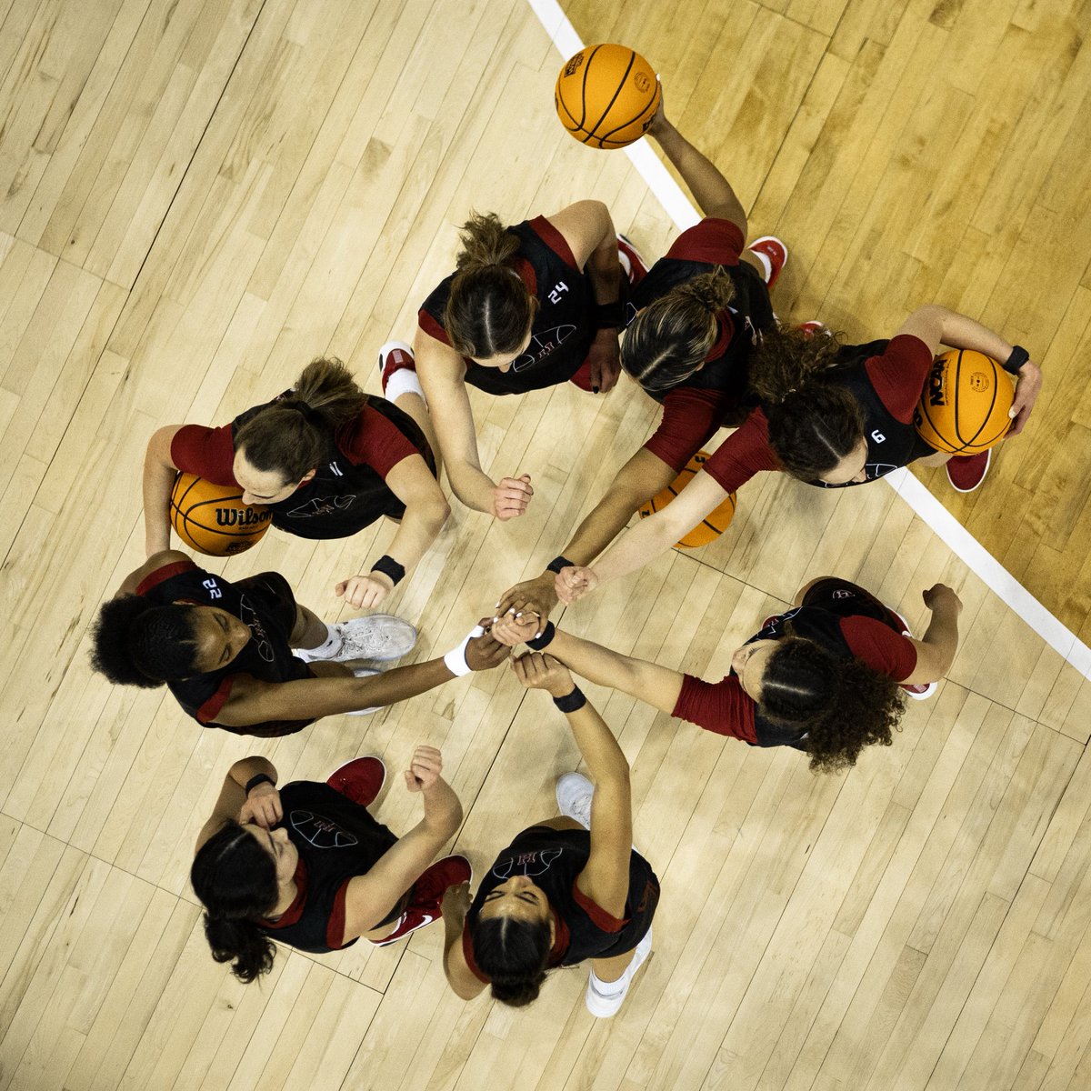 HarvardWBB's tweet image. Finishing touches🔒

#GoCrimson x #BelieveIt