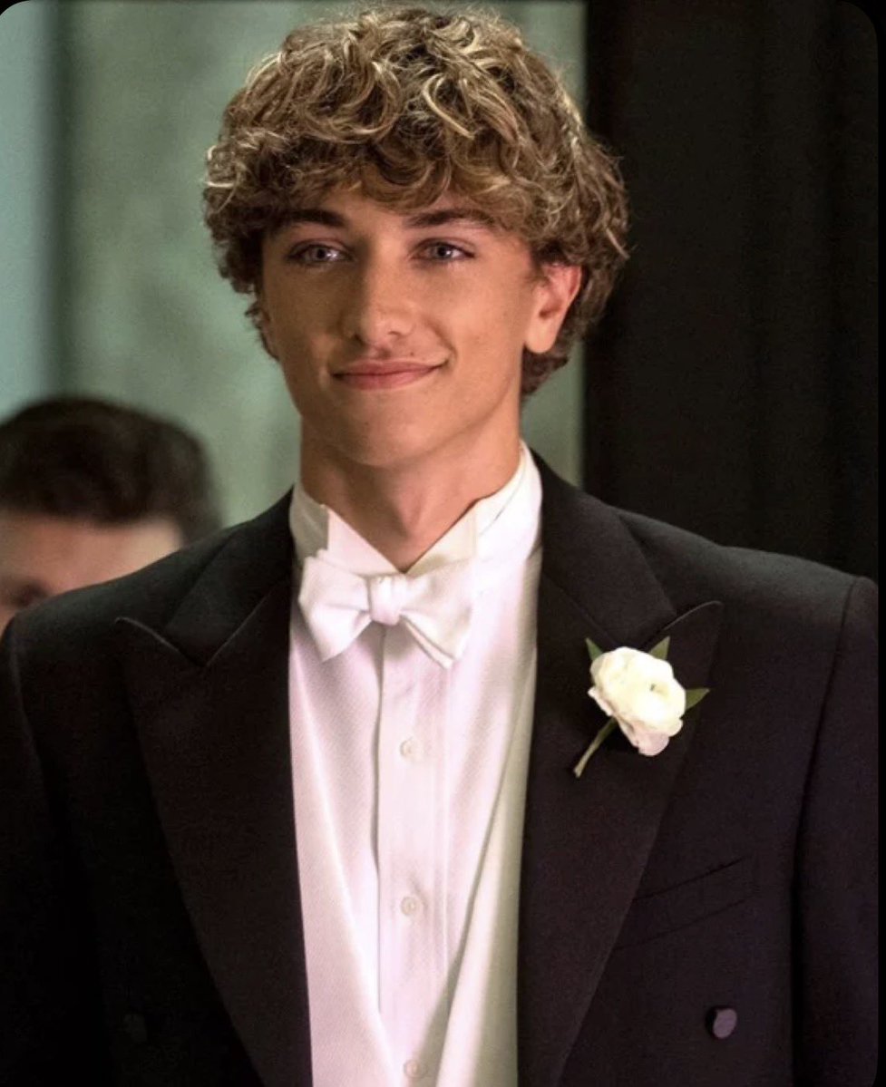 maekar’s controversially young wife tweet media