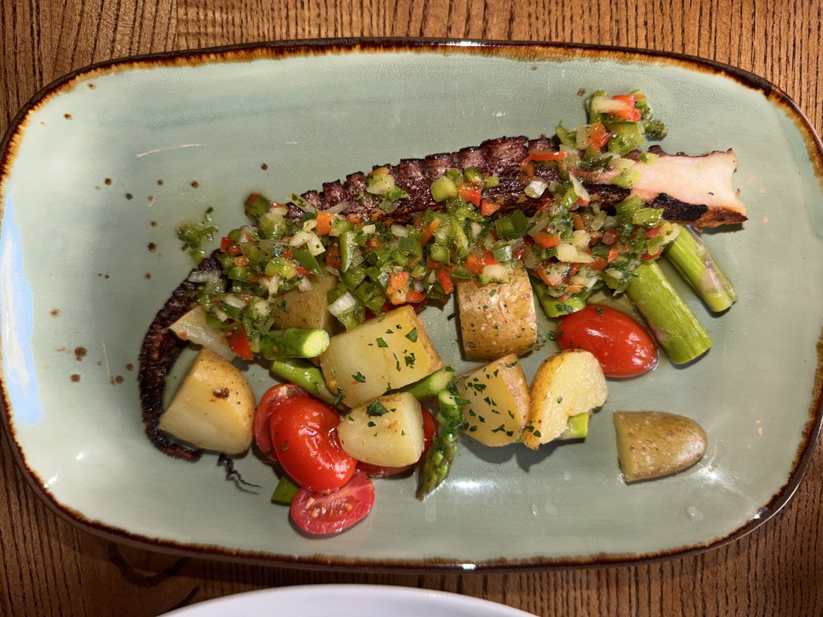 Annie Wilkes 🔨 tweet media