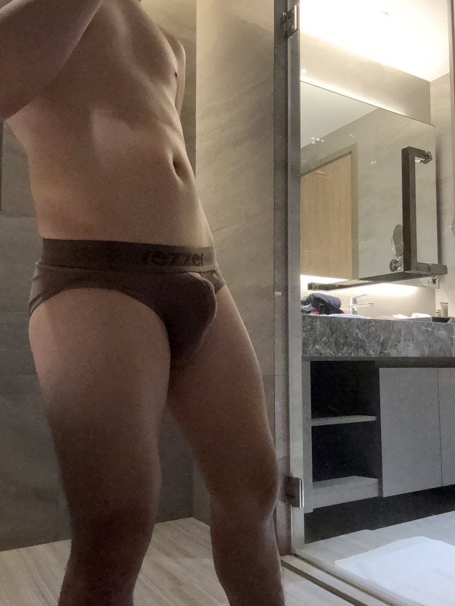 阿良是位電話客服📞 tweet media