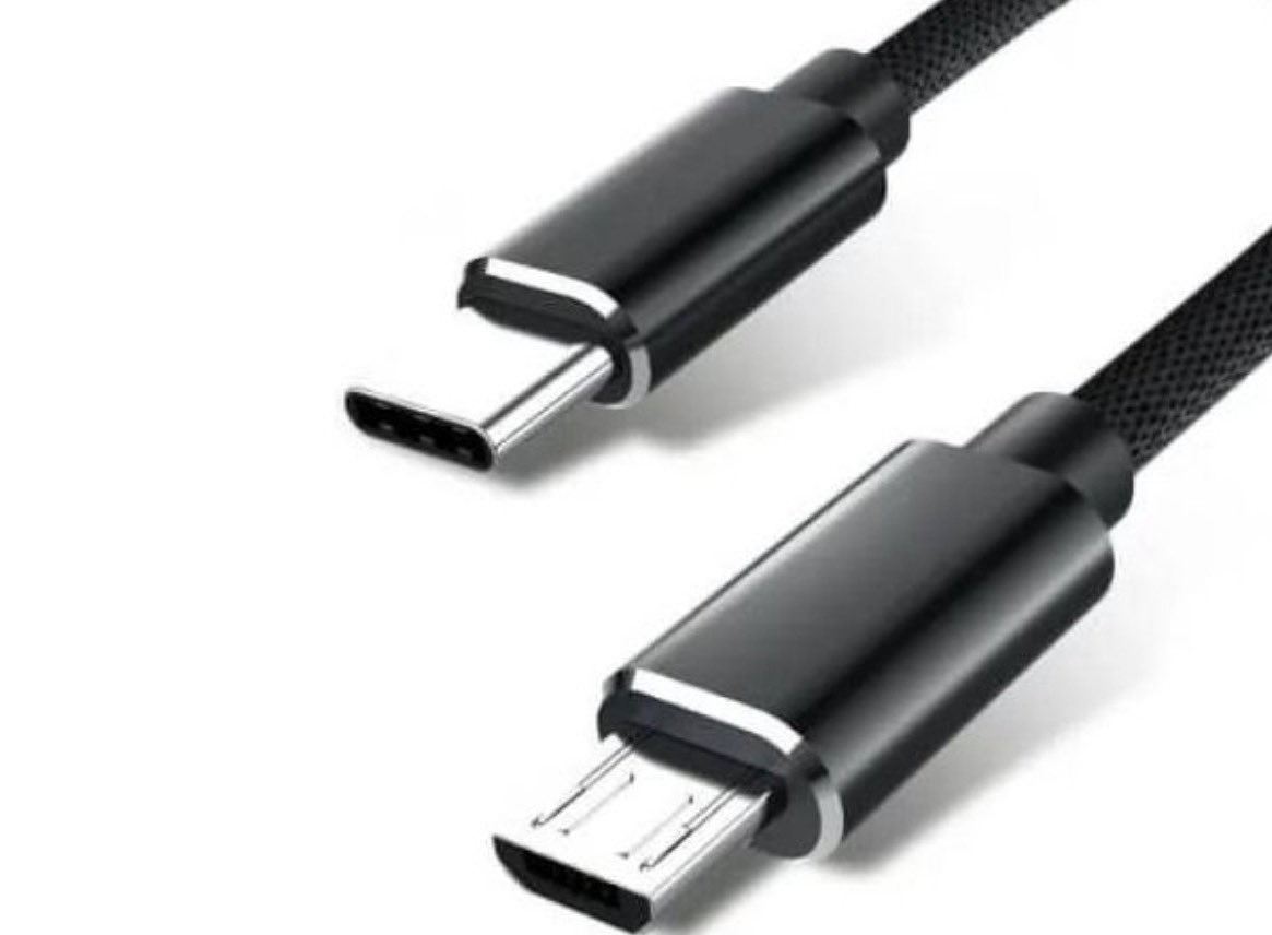 smutoro's tweet image. The EU mandated USB-C charging for phones, tablets and most electronics by Dec 28, 2024 — laptops to follow in April 2026. One charger to rule them all! 🔌 #USB-C #EU 
⭕️ Misinformation about sell and or use of type-A phones already in the country should be ignored 
⭕️ What