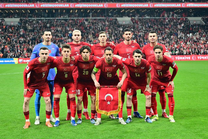 2026 FIFA Dünya Kupası play-off yarı finalinde Romanya’yı mağlup ederek bizlere büyük bir gurur yaşatan #BizimÇocukları yürekten tebrik ediyorum. 🇹🇷

Ay-yıldızlı formayla nice zaferlere imza atacaklarına inanıyor, Dünya Kupası yolunda kendilerine başarılar diliyorum.