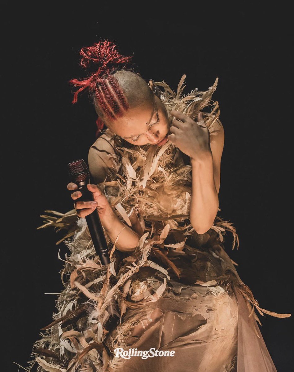 Info FKA Twigs tweet media