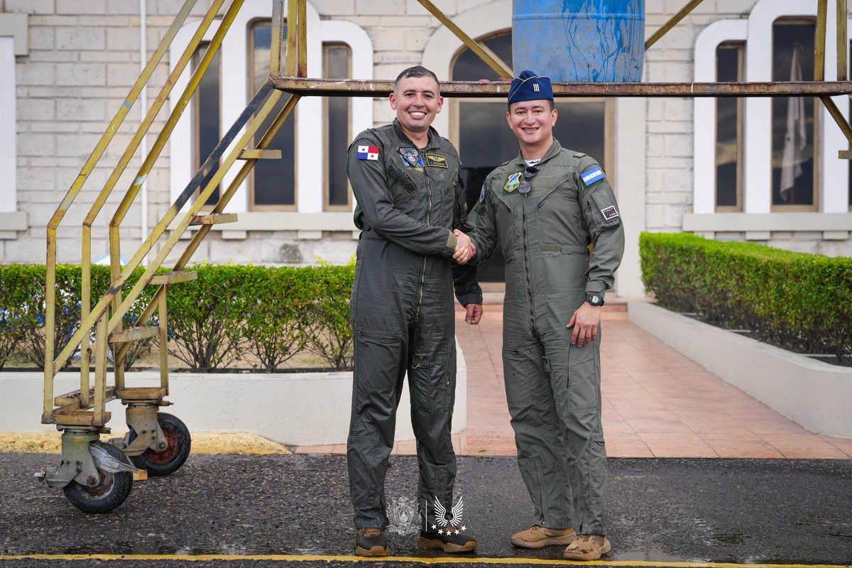 Fuerza Aérea Hondureña tweet media