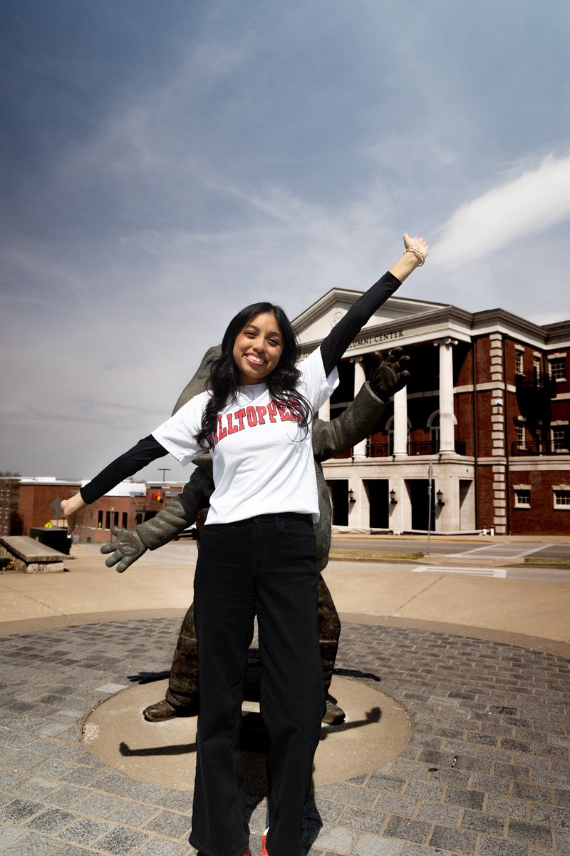 wku's tweet photo. From her first steps on campus to guiding future Hilltoppers, Diamond Nunez-Garcia has found her purpose on the Hill.

"I enjoy connecting with students and helping them see themselves here. My goal is to make a positive and lasting impression on everyone I meet," Nunez-Garcia said.

A first-generation college student from Lafayette, Tenn., Nunez-Garcia found a supportive community on campus and built strong connections within the Gordon Ford College of Business. 

Now a sophomore and accounting major, she’s giving back as a GFCB Ambassador and Admissions Tour Guide, helping future students feel at home, just like she did. 

"My parents have had the biggest impact on my decision to pursue this degree. They have always encouraged me to follow a path that I enjoy and that will provide stability in the future" Nunez-Garcia said.

Learn more about Diamond’s life on the Hill: https://t.co/SMlLmb9P7t

#WKU #FirstGen #GFCB #WKUBusiness