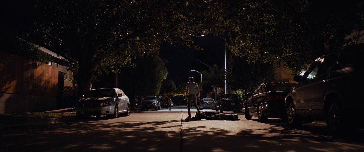 Columned tweet media