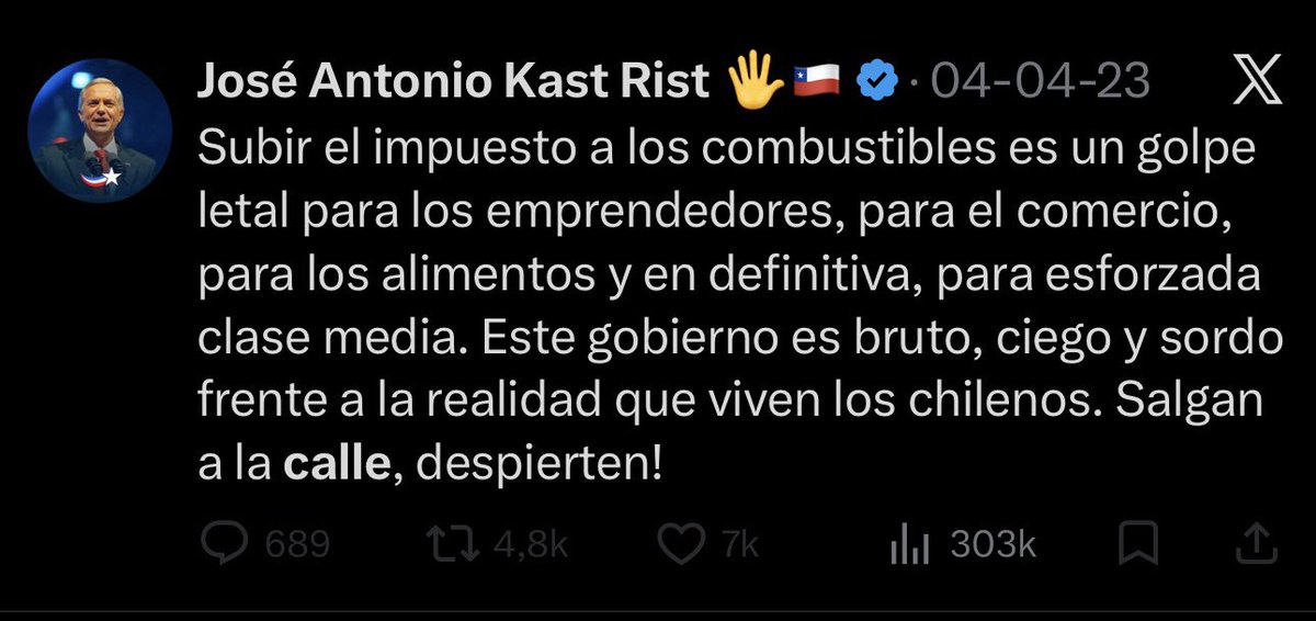 MauroAnfCl's tweet photo. @Kasterizador Muestrale a las viejas weonas... cuando  su presidente no era ni candidato llamo a salir a la calle... Y ahora que el weon subió la bencina está asustado porque salieron algunos manifestantes?? https://t.co/YbngVwdu84