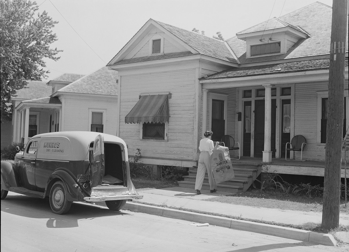 Traces of Texas tweet media