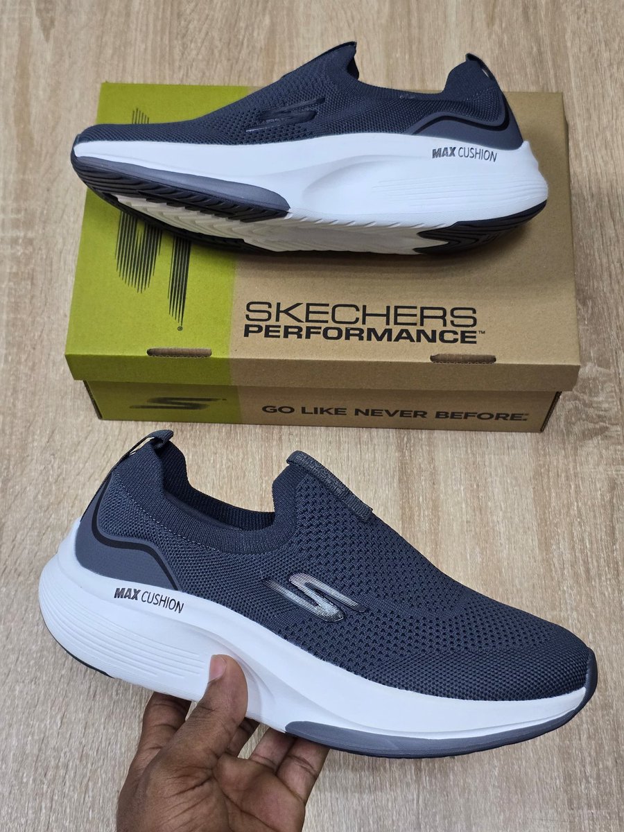 OLUWADAMILOLA {FOOTWEAR'S VENDOR} tweet media