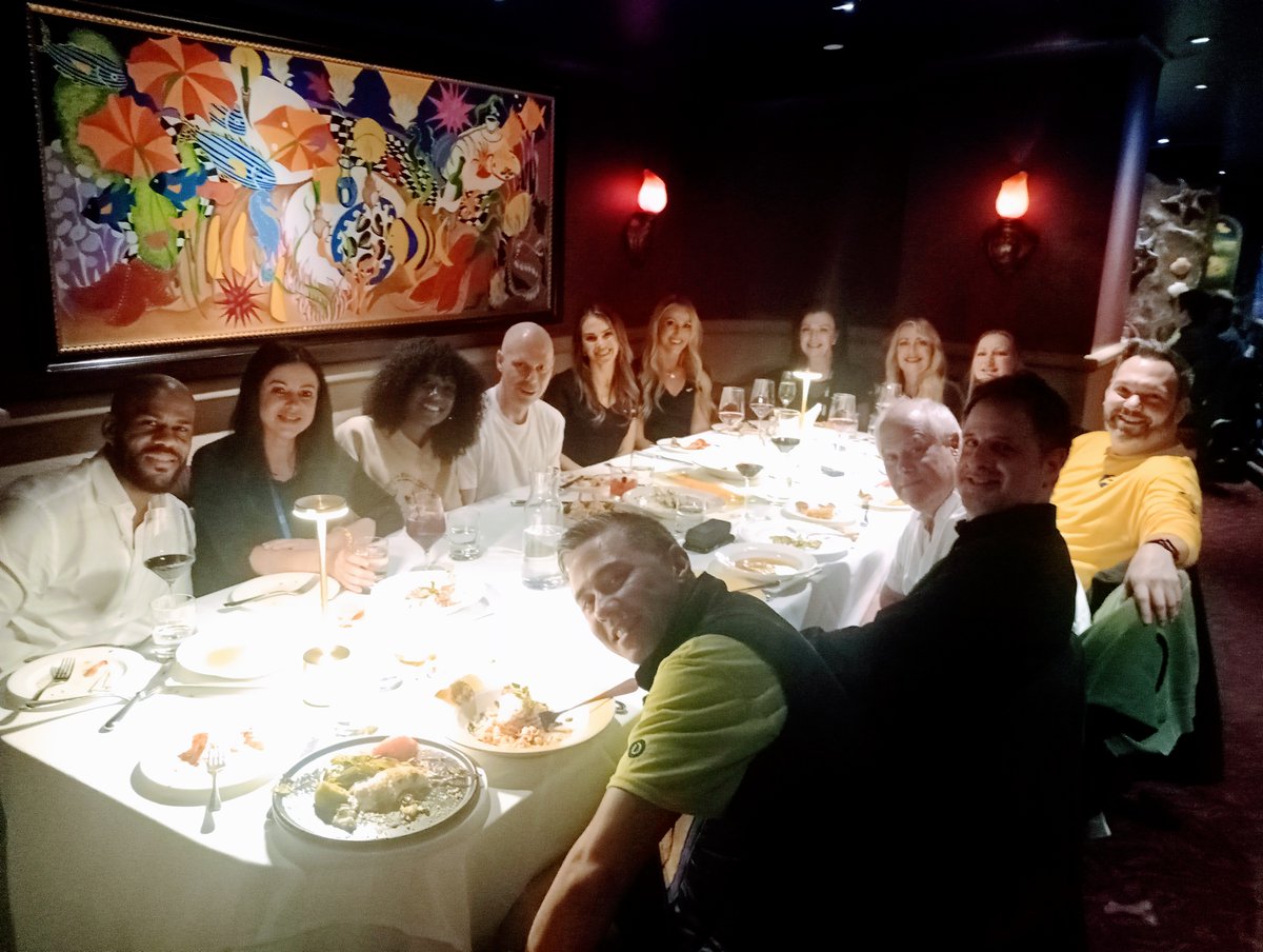 Engagify tweet media