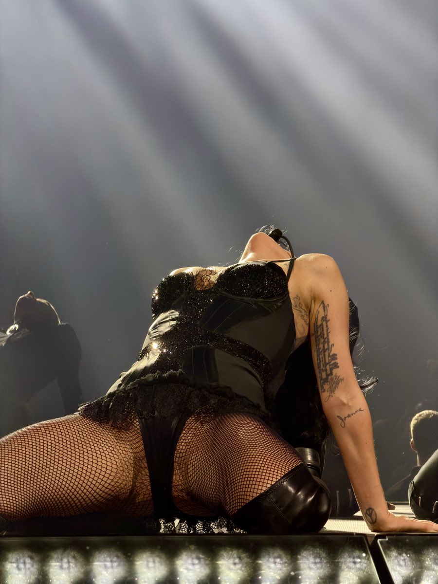 bri∀n∀ ⋆˚꩜｡ tweet media