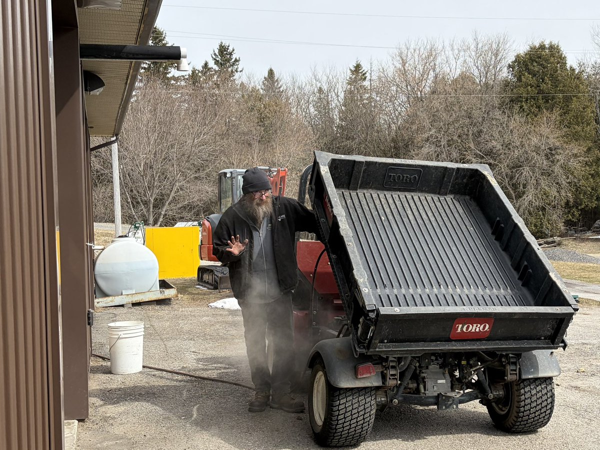 Lesley Thomas tweet media