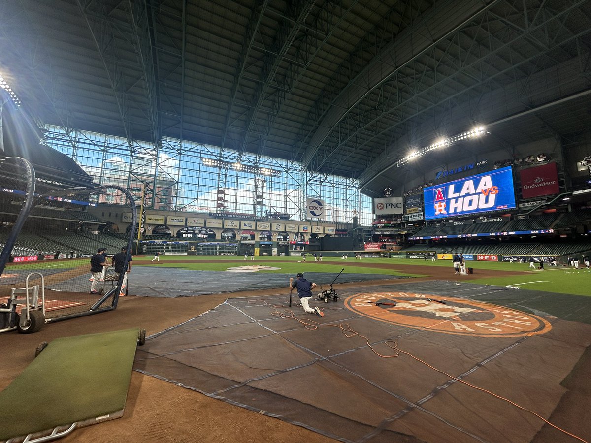 Sam Warren tweet media