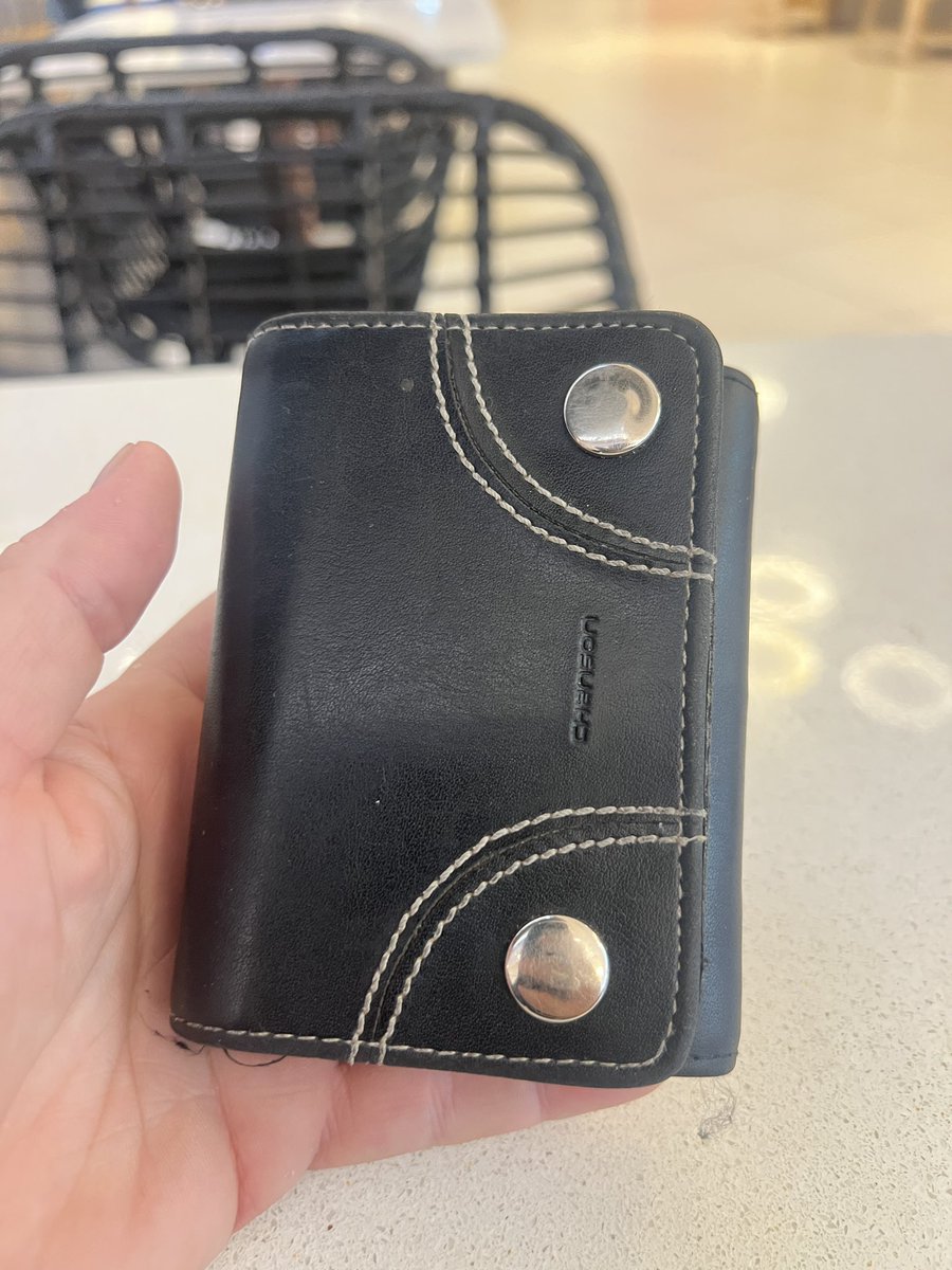 @untatuajeporunasonrisa tweet media