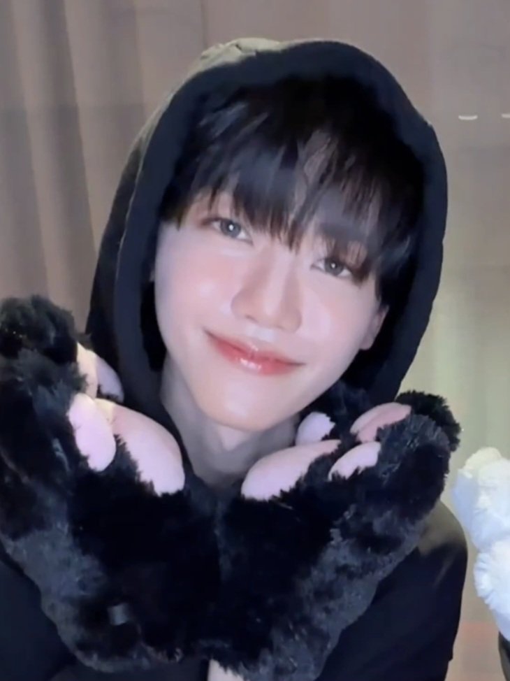 ꒰ఎ 띵킹 ໒꒱ tweet media