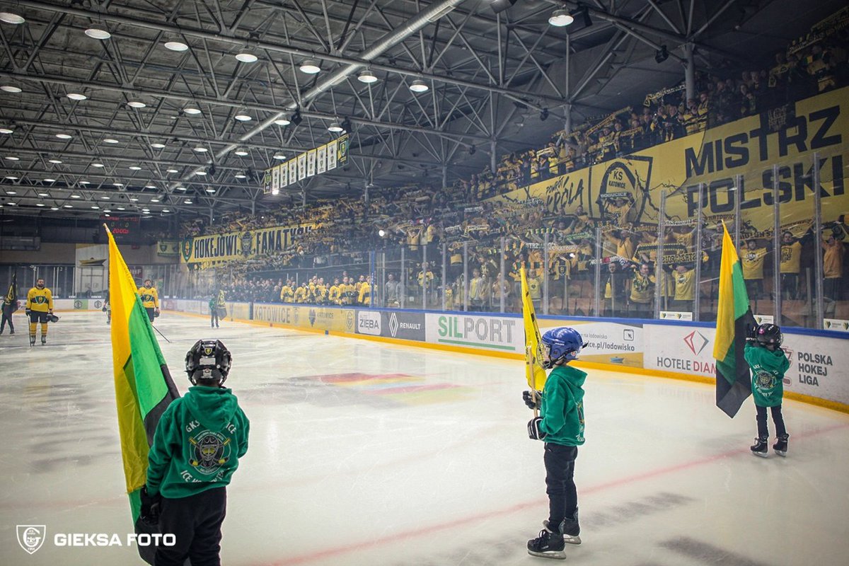 Jutro o 18:30 gramy decydujący mecz o awans do finału Play-Off.

Przypominamy że na halę przychodzimy wszyscy na ŻÓŁTO i z szalem! 

GIEKSA Z KATOWIC - DO BOJU!