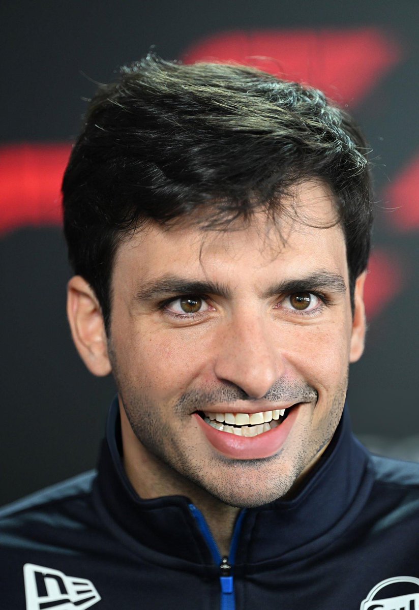 laura¹⁶⁵⁵ tweet media