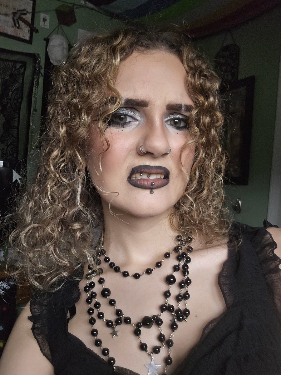 count yaoiper tweet media