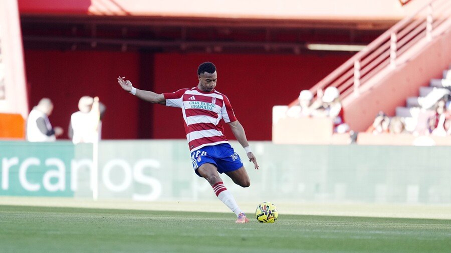 #Baja | Granada. El <a href="/GranadaCF/">Granada CF ❤️⚪️</a> traspasa a Loic Williams 

as.com/futbol/granada…