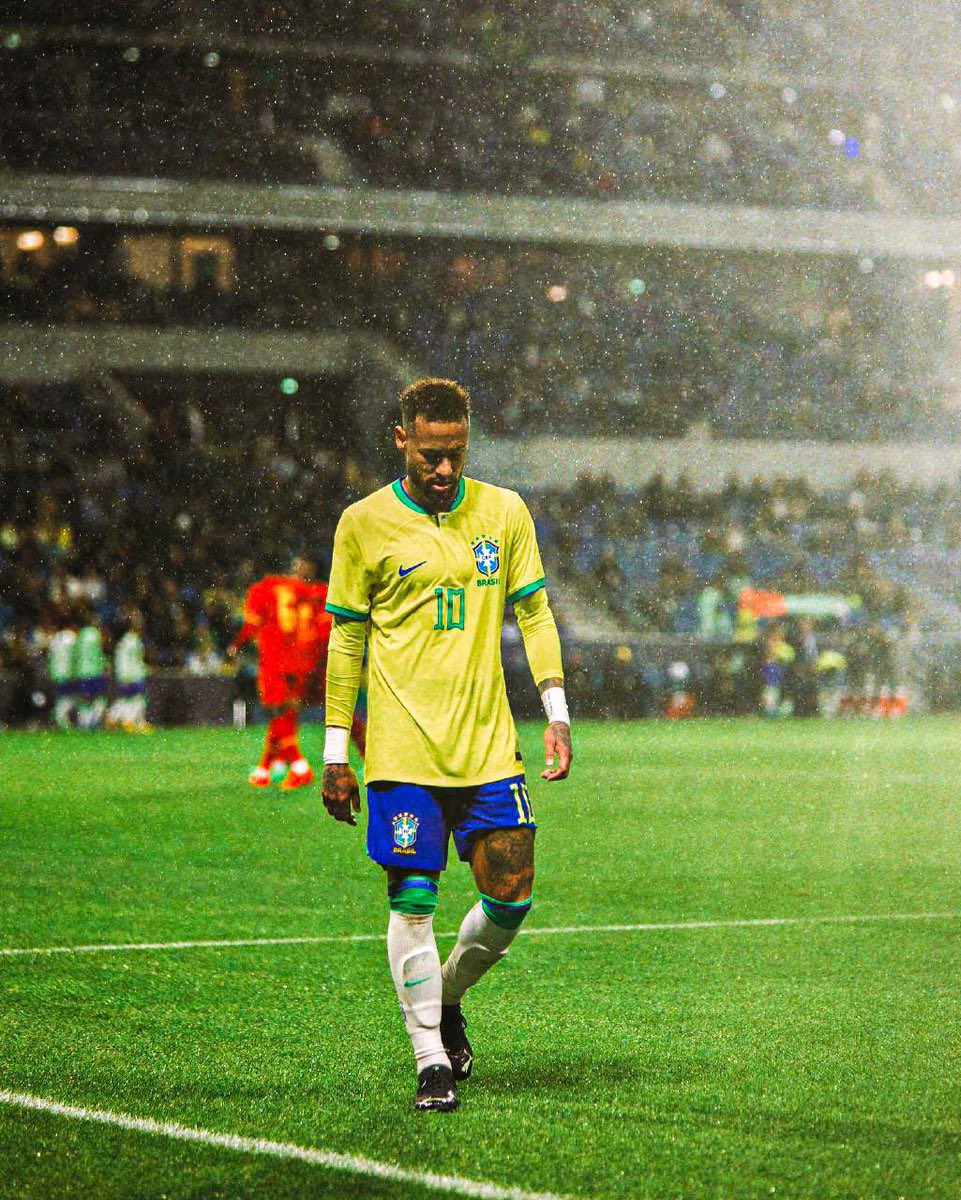 Estagiário do Ney tweet media