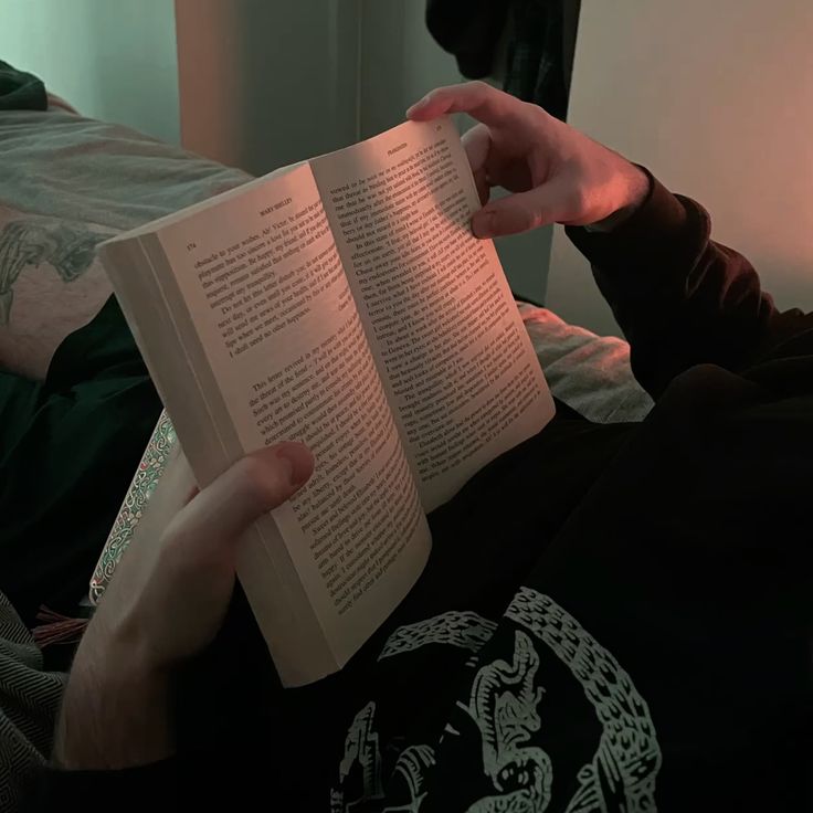 王, ISVARA. (@bloomarcade) on Twitter photo 