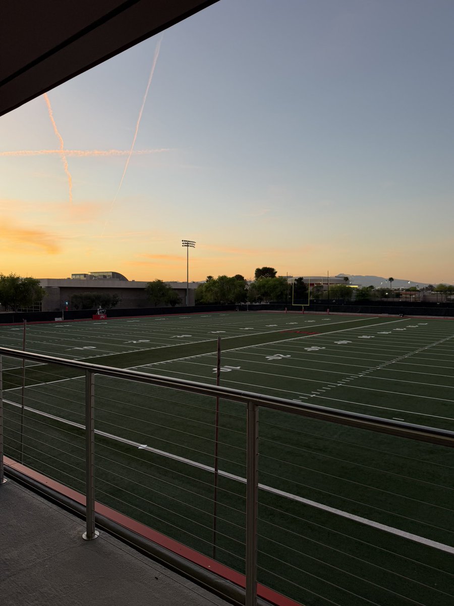 Lee Davis tweet media