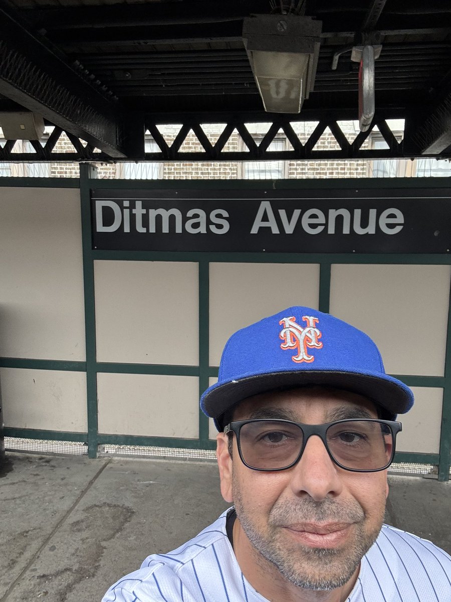 Larry Medina tweet media