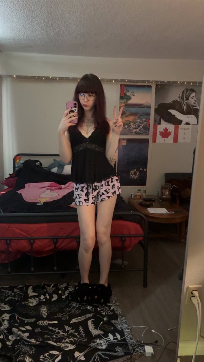 marceline 🦇⚢ tweet media