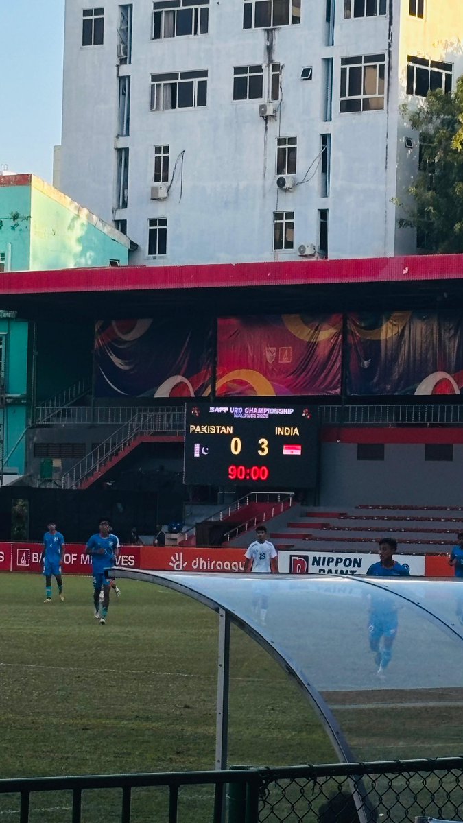 Rijobin2's tweet image. India 🇮🇳 vs Pakistan 🇵🇰 U20 South Asia football federation 2026 match. 

🏟️ National stadium Malé 

India won by 🇮🇳3 : 0 🇵🇰

@IndianFootball

#INDPAK #IndianFootball #U20SAFF20206