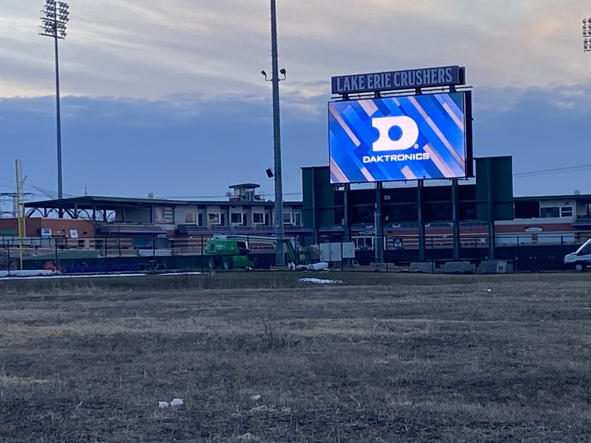 Daktronics's tweet image. Congratulations to Lind Media Company on the installation of their first Daktronics digital billboard in Avon, Ohio! 🎉 We’re honored to partner with your team &amp;amp; expand your network with dynamic, high-impact digital advertising.  #DOOH #DigitalBillboards #OOH #SmartCities #AdTech