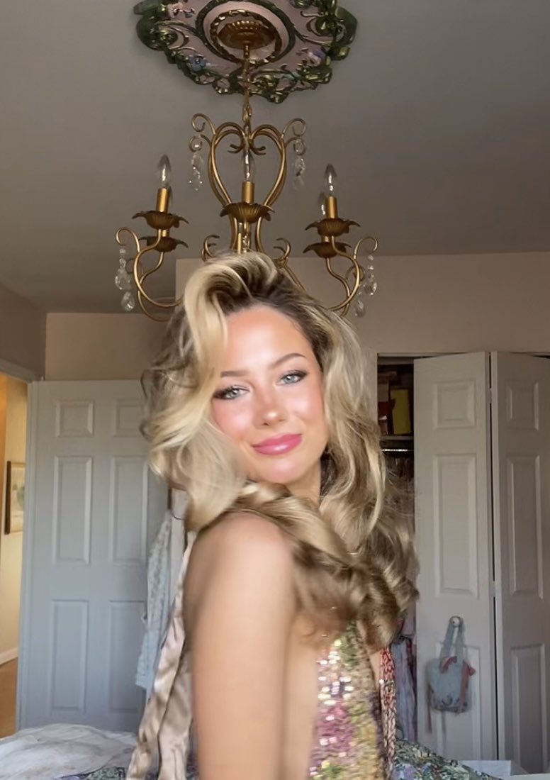 sarah˚ ༘♡ ⋆｡˚ ❀ tweet media