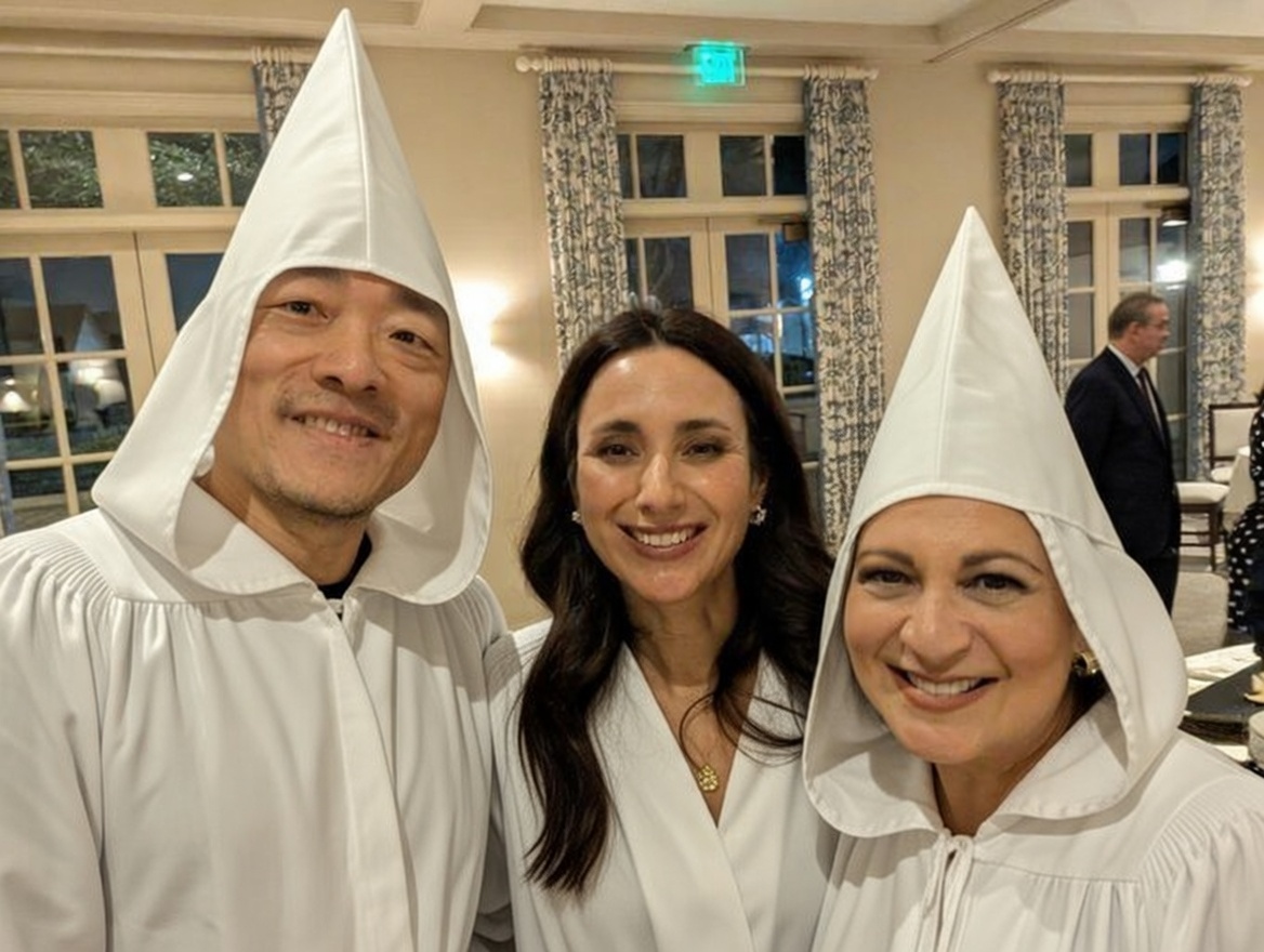 Trapper ✝️ tweet media