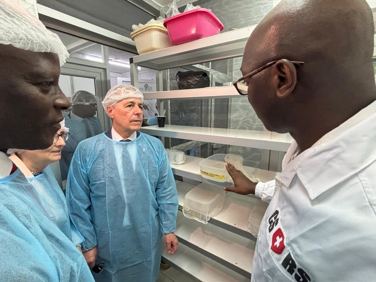 ignaziocassis's tweet image. Ravi de célébrer le 75ᵉ anniversaire du Centre #Suisse de Recherches Scientifiques à #Abidjan. 
Le CSRS est un exemple fort de coopération #scientifique, favorisant les échanges internationaux et la mobilité des talents. 
J’ai également réaffirmé l’engagement de la 🇨🇭 à