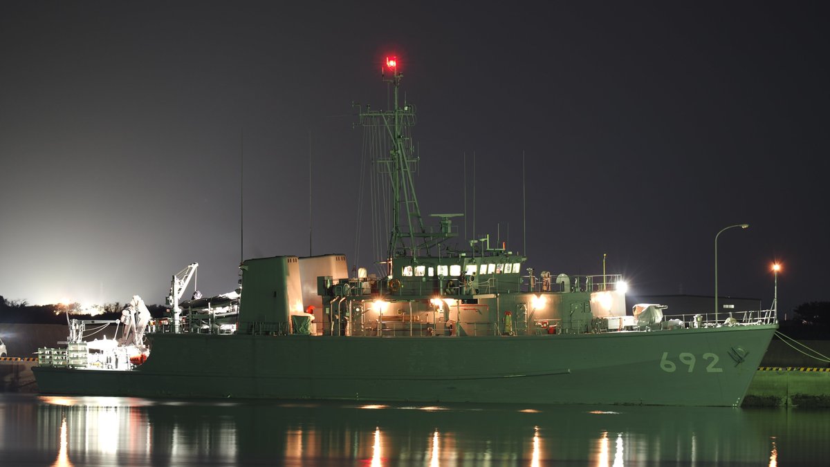 GakuHayato's tweet photo. すがしま型掃海艇12番艇
くろしま MSC-692
鹿児島・加治木港
2026.03.26
#すがしま型掃海艇
#掃海艇くろしま
#MSC692 https://t.co/58l8pgiTct