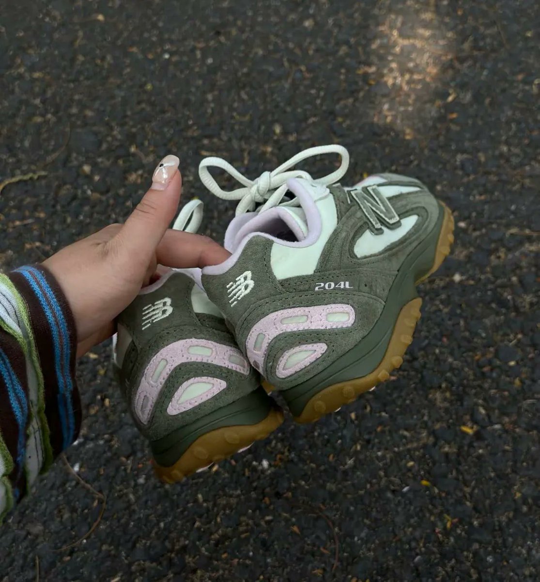 Fullress tweet media