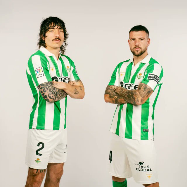 INFUTcamicracks tweet media