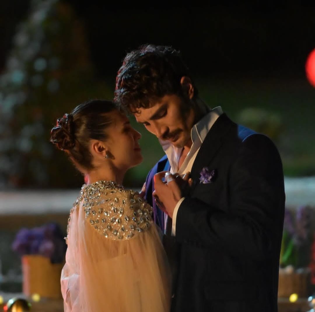dgrlrbznynlstr's tweet photo. lan işte olmama rağmen gündemin ikinci sırasında olmayı nasıl başardınız gururla doldum şu anda kuzularım siz harika bir fandomsunuz 

YandıHalef YılSerAşkıyla https://t.co/wcWNHPwE3E