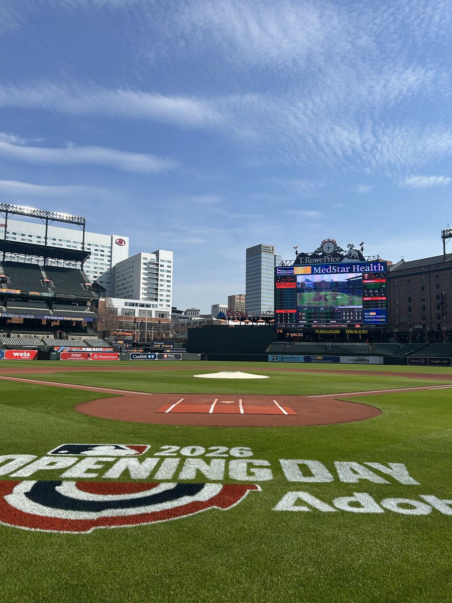 Taylor Lyons tweet media