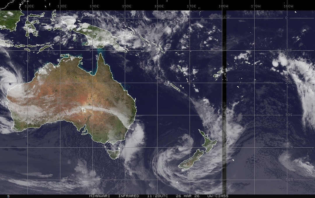 jnmet's tweet image. A strong extra-tropical storm continues to churn near #NewZealand. A new storm developing in the western #TasmanSea will bring rain, some heavy, to eastern #Victoria, southeast #NewSouthWales &amp;amp; #ACT into Friday.