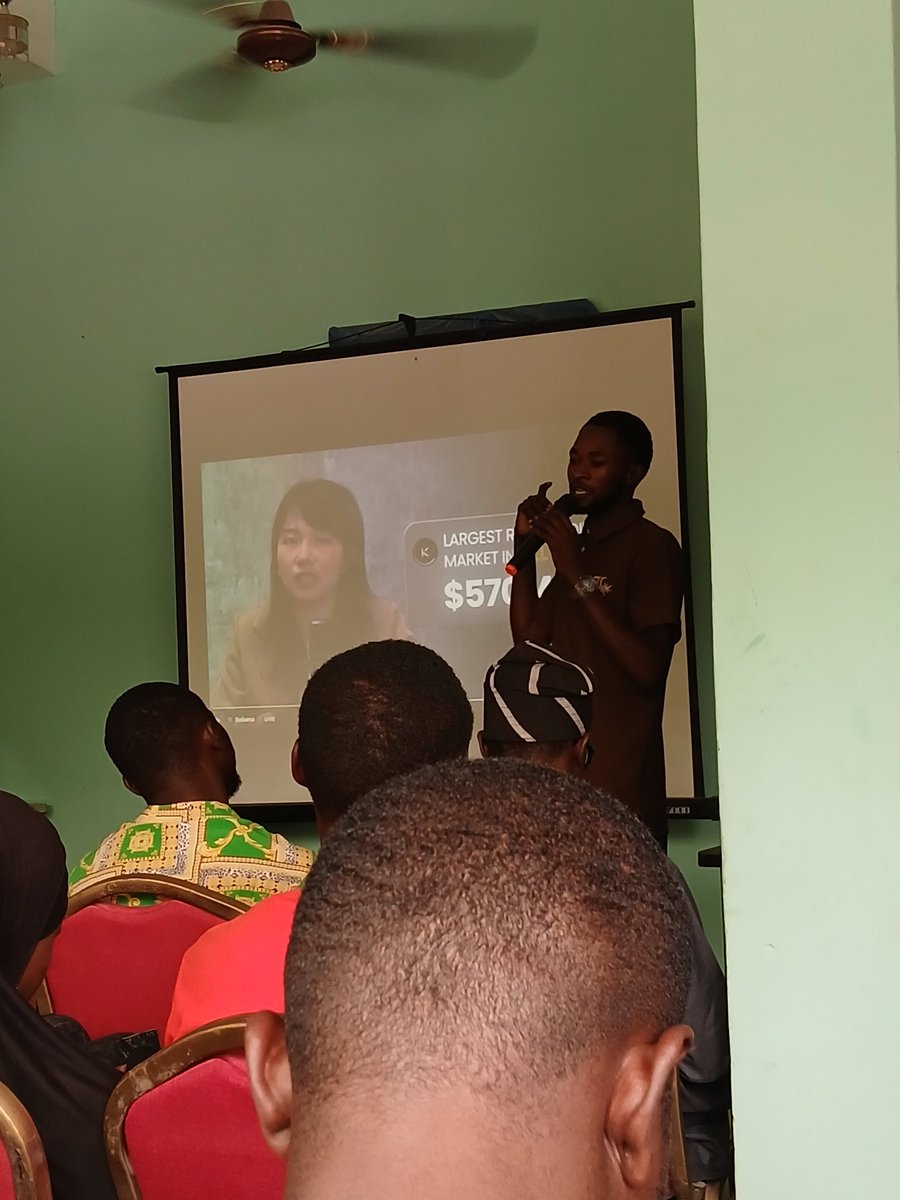 XD otaku tweet media