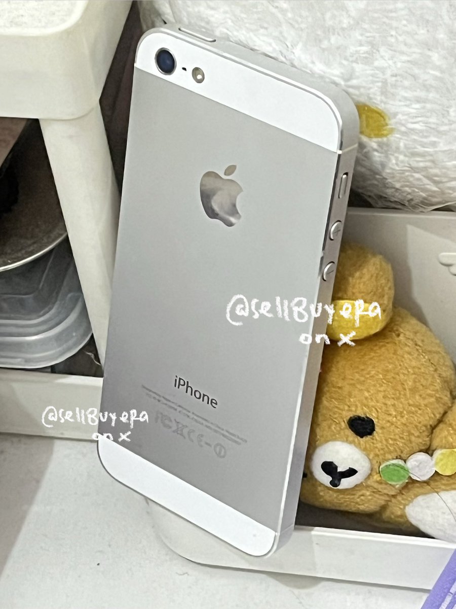 sellbuyera's tweet image. wts want to sell

iphone ip 5 (16gb) for digicam!
🧷 mulus (unit only) bisa shopee ya. dom bekasi
details dm

t. jual ip hp vintage jadul rare 5s mini #iphone5 #wts